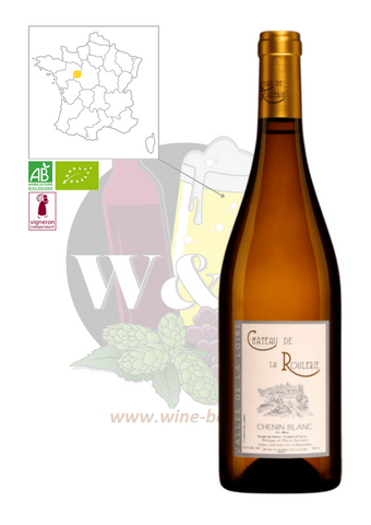 Bottle of AOC Anjou Blanc - Château de la Roulerie. This organic white wine is lively and dry, with notes of citrus fruit and pear. Perfect as an aperitif.
