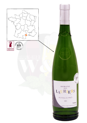 Bottle of AOC Picpoul de Pinet - Cuvée Prestige Domaine des Lauriers. This is a harmonious white wine with a frank palate that combines the flavour of grapefruit with the characteristic freshness of the grape variety.