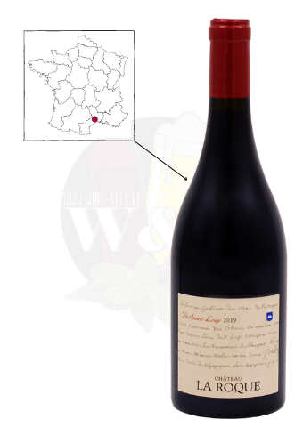 Bouteille d'AOC Pic Saint Loup - Chateau La Roque. C'est un vin rouge gourmand, expressif sur des notes d'épices, de garrigue et de cassis.